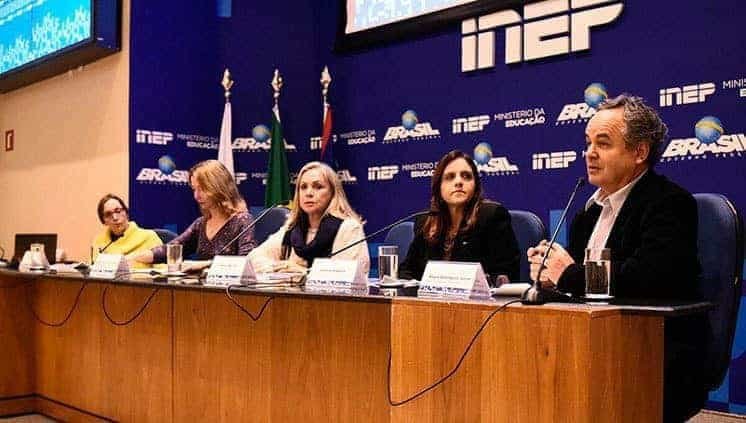 No momento, você está visualizando Certificado do Ensino Médio agora é pelo Encceja